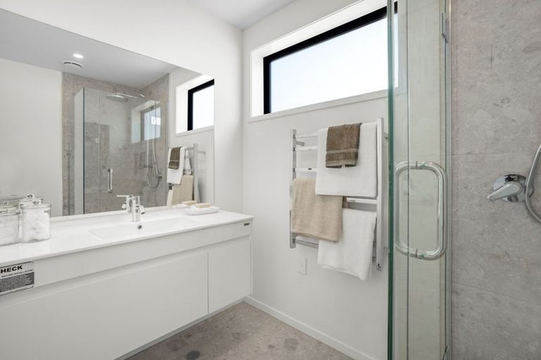 Photo of property in 3/10 Pascoe Avenue, Paremata, Porirua, 5026