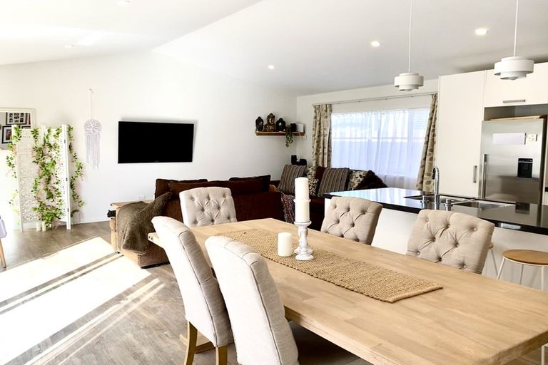 Photo of property in 128 Coast Boulevard, Papamoa Beach, Papamoa, 3118