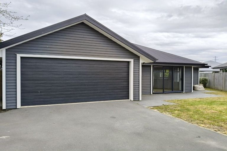 Photo of property in 3 Helmore Street, Rangiora, 7400