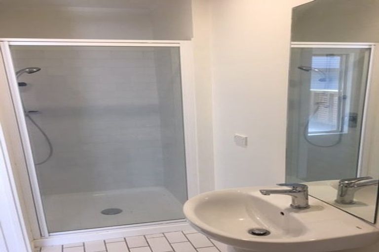 Photo of property in 4 Alloway Street, Westgate, Auckland, 0614