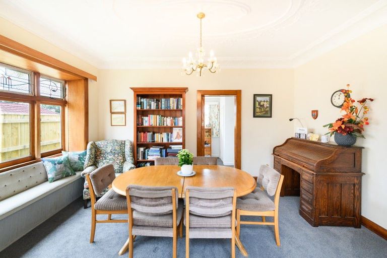 Photo of property in 9 Ngaio Street, West End, Palmerston North, 4412