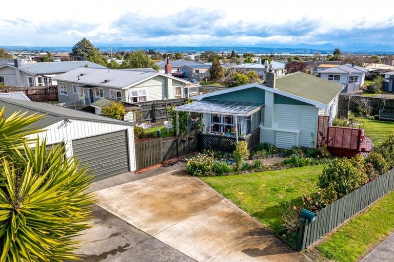 Photo of property in 2 Shelley Crescent, Stoke, Nelson, 7011