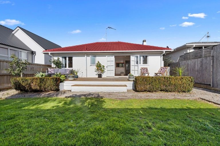 Photo of property in 55a Oceanview Road, Mount Maunganui, 3116
