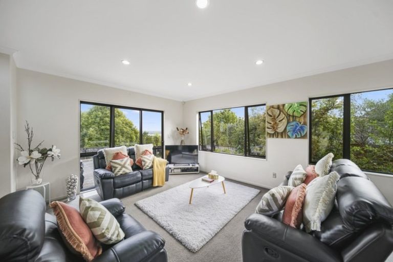 Photo of property in 247b Hill Road, The Gardens, Auckland, 2105