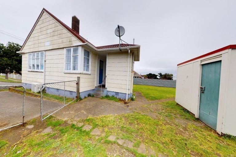 Photo of property in 95 Harper Street, Gonville, Whanganui, 4501