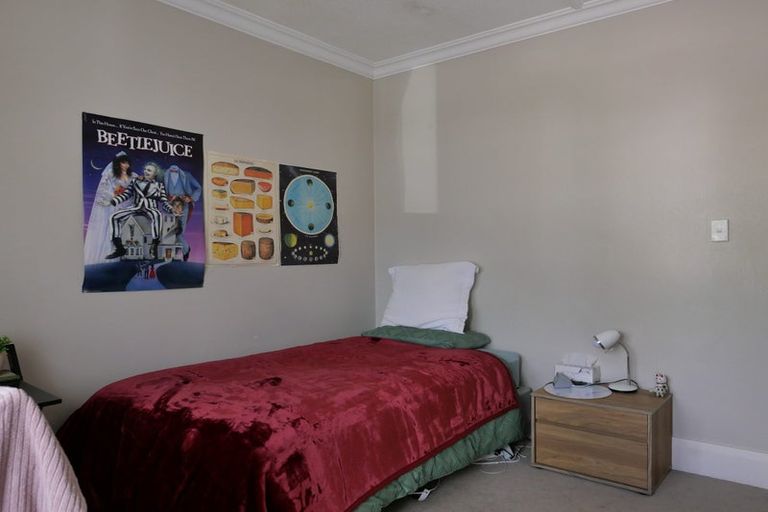 Photo of property in 339 Karori Road, Karori, Wellington, 6012