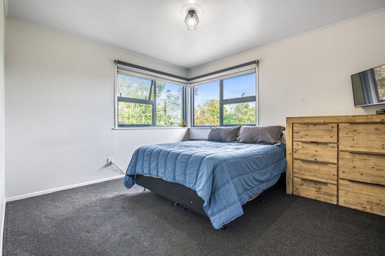 Photo of property in 19 Havelle Avenue, Titirangi, Auckland, 0604