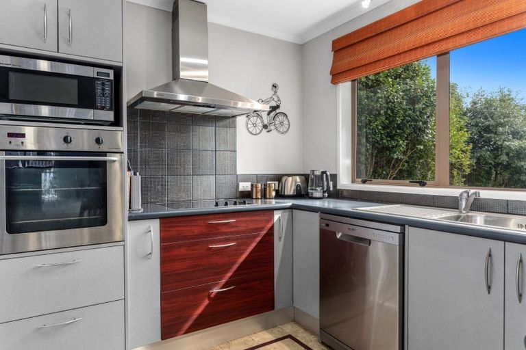 Photo of property in 23 Edgewater Grove, Whakatane, 3120