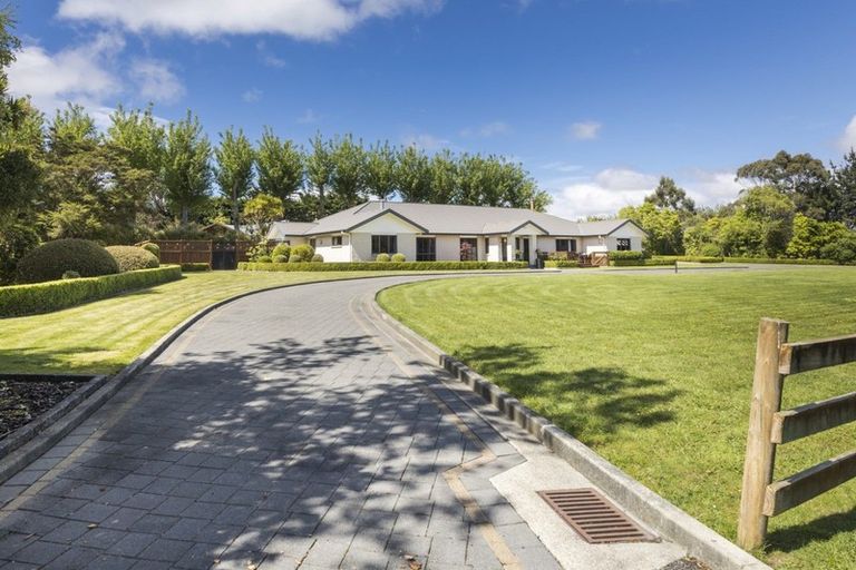 Photo of property in 294 Polson Hill Drive, Aokautere, Palmerston North, 4471