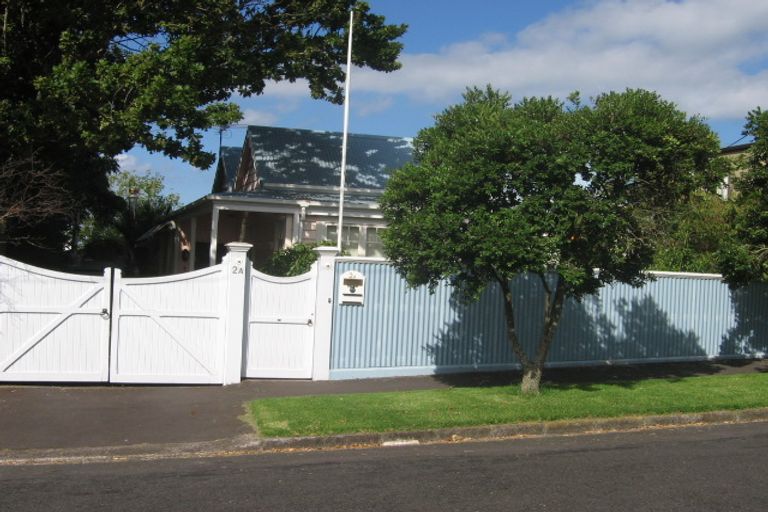 Photo of property in 2 Bulwer Street, Devonport, Auckland, 0624