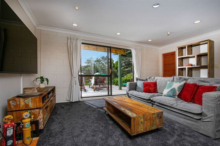 Photo of property in 5 Marae Road, Greenhithe, Auckland, 0632