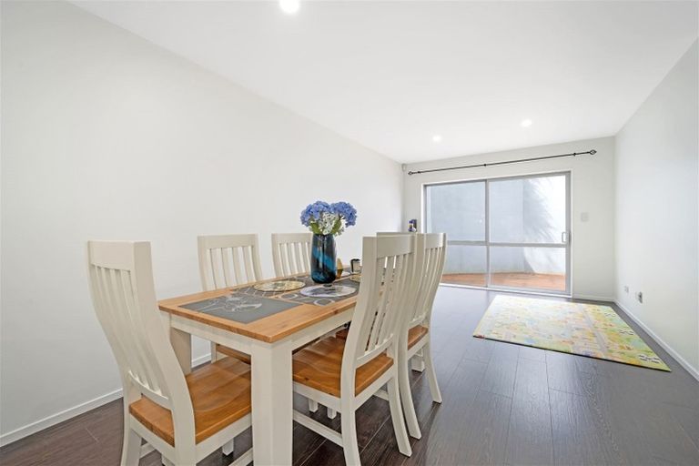 Photo of property in 51 Bayside Drive, Browns Bay, Auckland, 0630