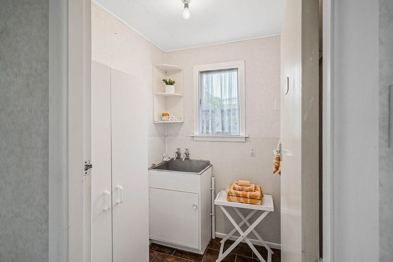 Photo of property in 25 Mortlake Street, Islington, Christchurch, 8042