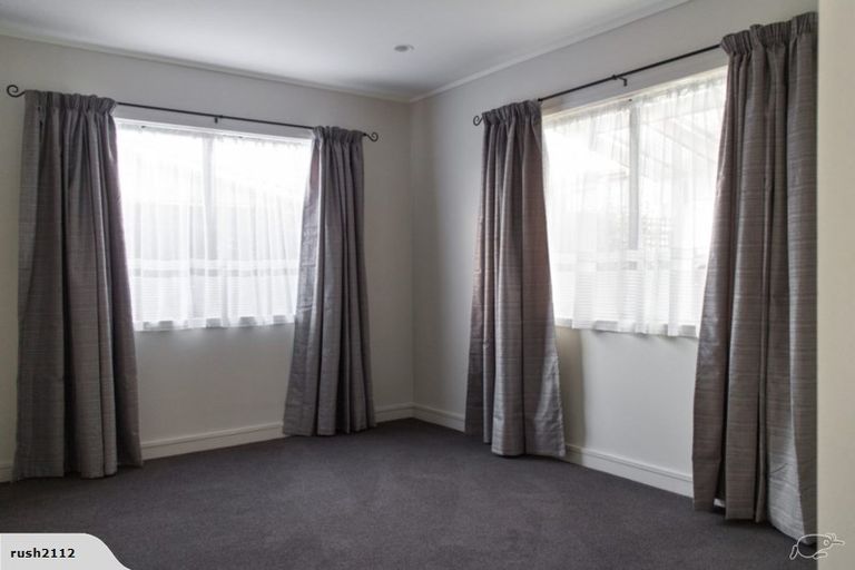 Photo of property in 1/78 Glengarry Road, Glen Eden, Auckland, 0602