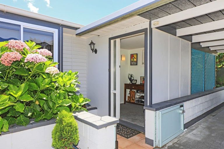 Photo of property in 65b Gloucester Street, Greenmeadows, Napier, 4112