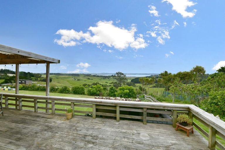 Photo of property in 56 Mclachlan Road, Kaukapakapa, Warkworth, 0984