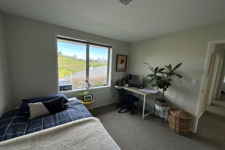 Photo of property in 25 Raptor Way, Welcome Bay, Tauranga, 3175