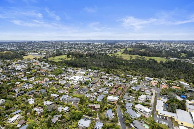 Photo of property in 60 Peter Terrace, Castor Bay, Auckland, 0620