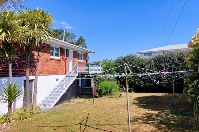 Photo of property in 4/162 Onewa Road, Northcote, Auckland, 0627