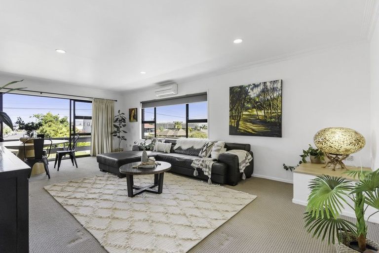 Photo of property in 8 Sutherland Avenue, Mount Maunganui, 3116