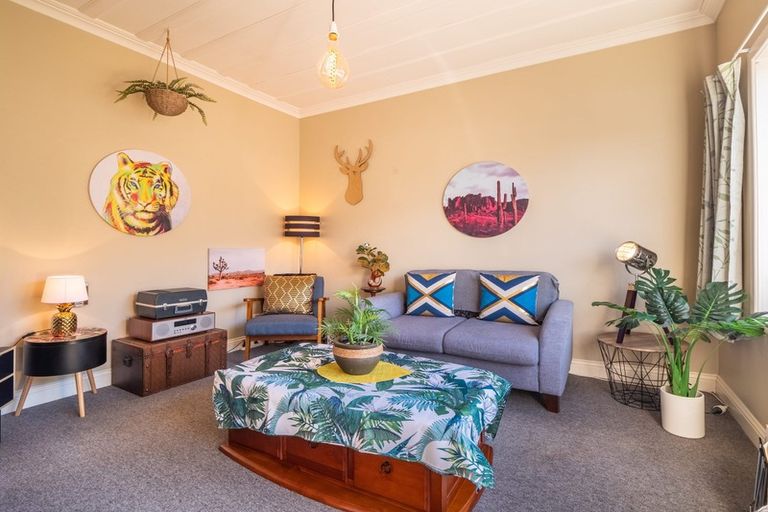 Photo of property in 22 Forbes Street, Balaclava, Dunedin, 9011