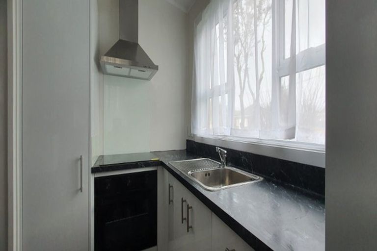 Photo of property in 39 Churton Crescent, Taita, Lower Hutt, 5011