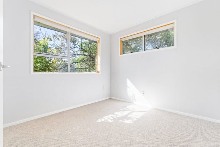 Photo of property in 4 Spode Place, Henderson, Auckland, 0612