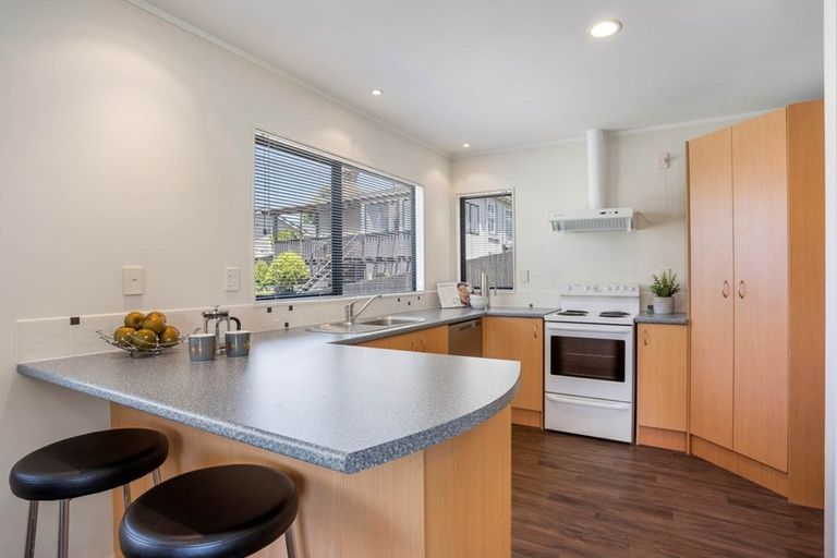 Photo of property in 17a Saltaire Street, Avondale, Auckland, 1026