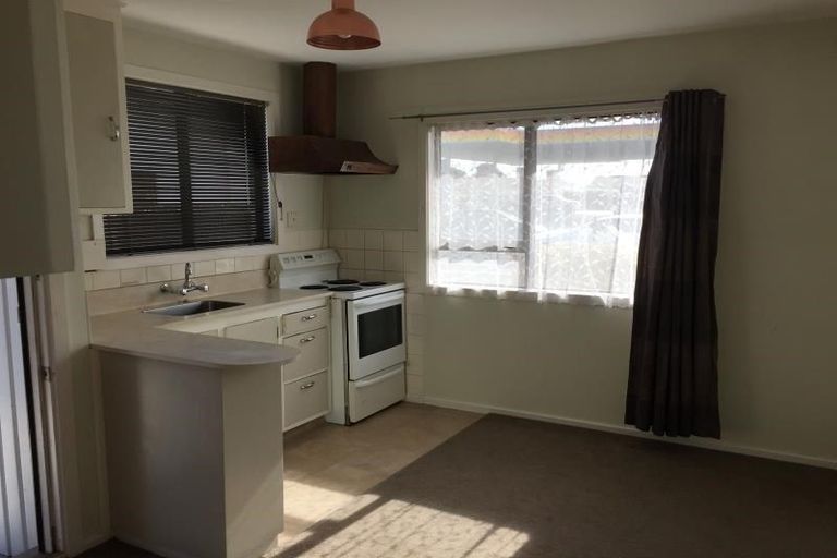 Photo of property in 1/402 Ferry Road, Woolston, Christchurch, 8023