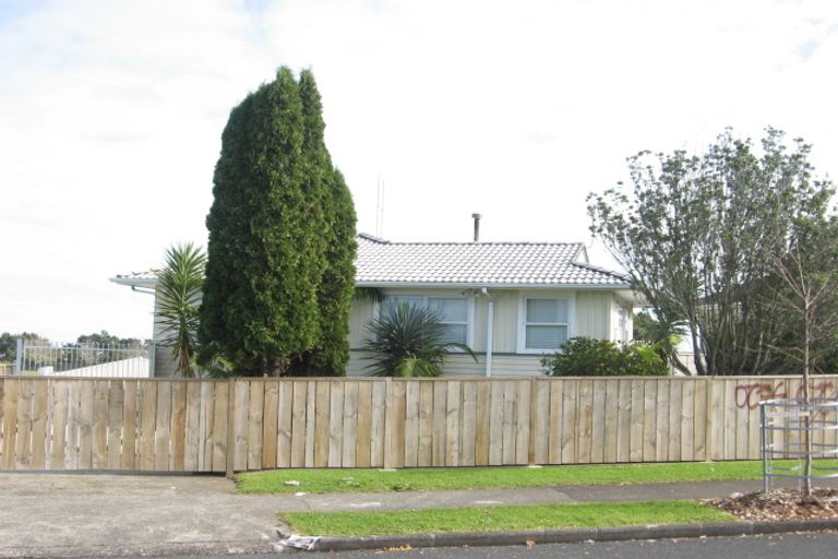 Photo of property in 30 Mcdivitt Street, Manurewa, Auckland, 2102