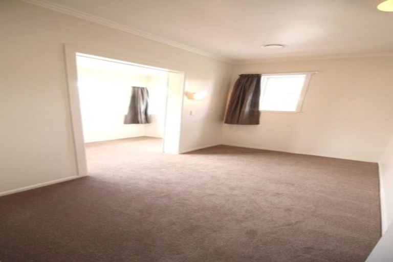 Photo of property in 27a West Coast Road, Glen Eden, Auckland, 0602