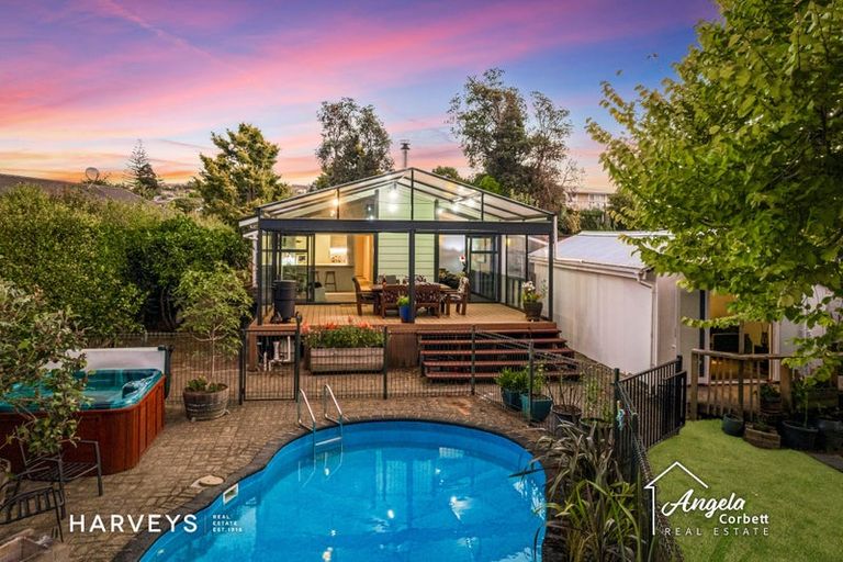 Photo of property in 20 Jillian Drive, Ranui, Auckland, 0612