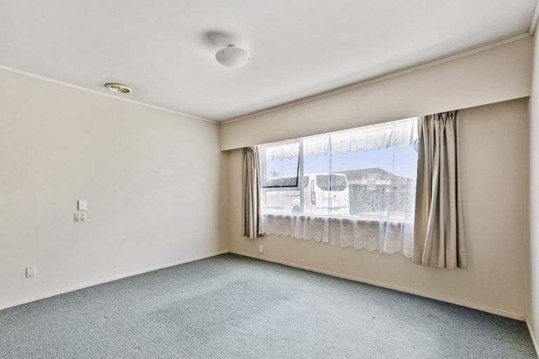 Photo of property in 17 Barnhill Crescent, Pahurehure, Papakura, 2113