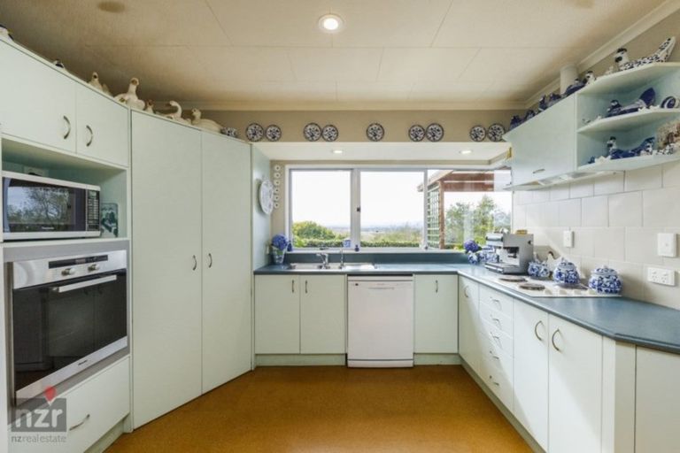 Photo of property in 86 Halcombe Road, Feilding, 4775