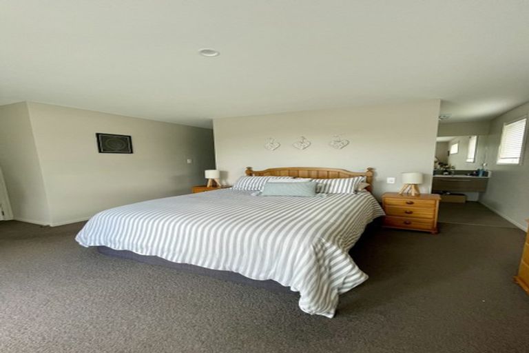 Photo of property in 7 Hiria Crescent, Papamoa Beach, Papamoa, 3118