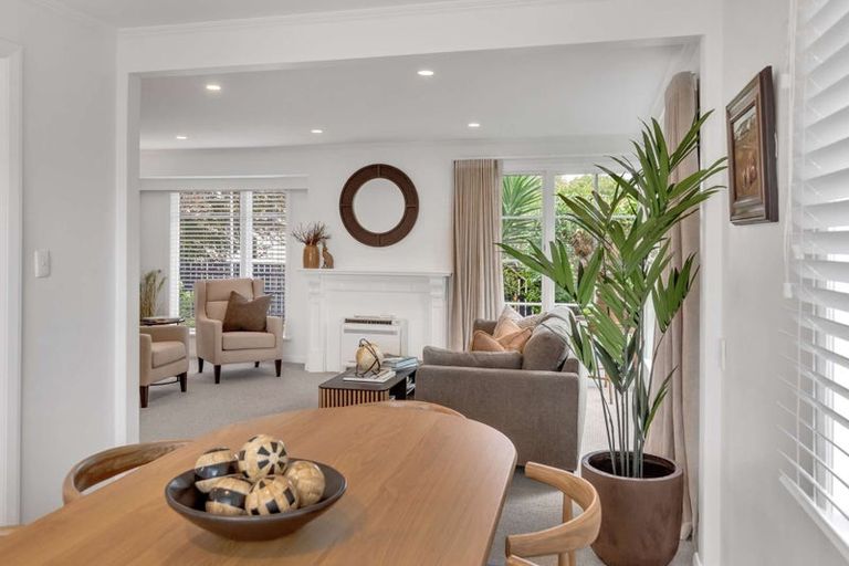 Photo of property in 6 Trent Avenue, Hokowhitu, Palmerston North, 4410