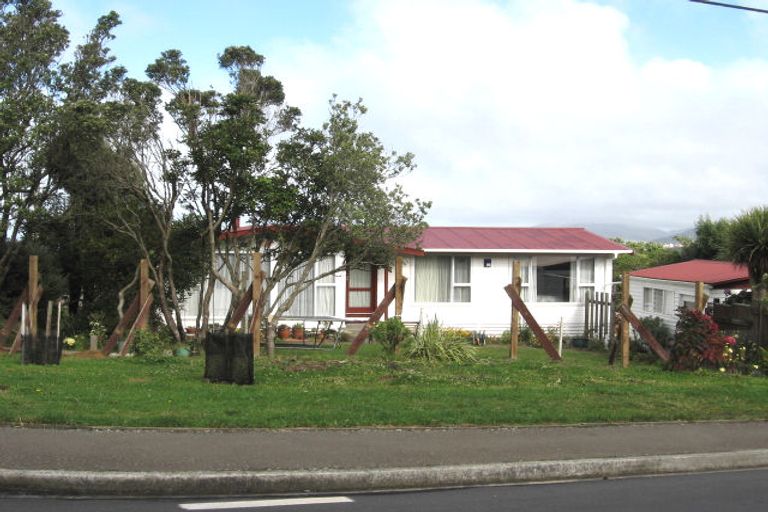 Photo of property in 80 Chesterton Street, Johnsonville, Wellington, 6037