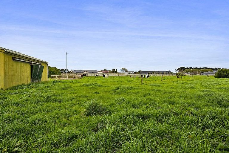 Photo of property in 41 County Drive, Hawera, 4610