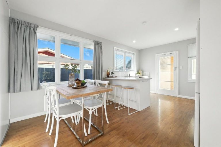 Photo of property in 9b Elizabeth Street, Rangiora, 7400