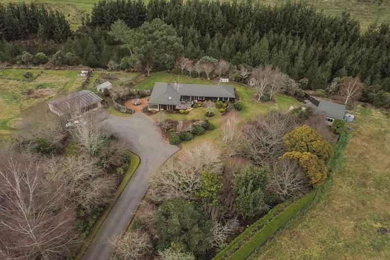 Photo of property in 529 Whangamata Road, Kinloch, Taupo, 3377