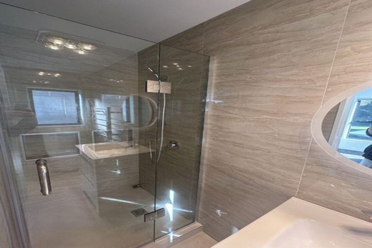 Photo of property in 39a Kuripaka Crescent, The Gardens, Auckland, 2105