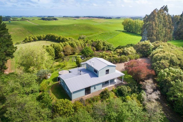 Photo of property in 484 Finnis Road, Pohangina, Feilding, 4775