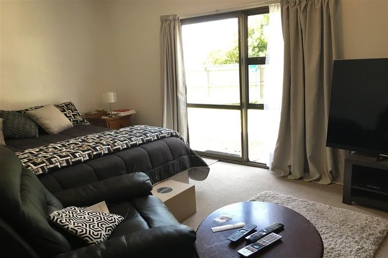 Photo of property in 10 The Mainsail, Whitby, Porirua, 5024