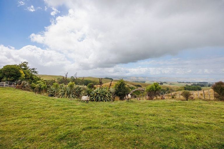 Photo of property in 407 Mount Curl Road, Hunterville, 4784