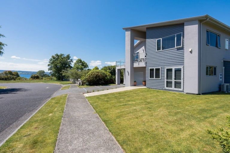 Photo of property in 13 Pokaka Crescent, Wharewaka, Taupo, 3330