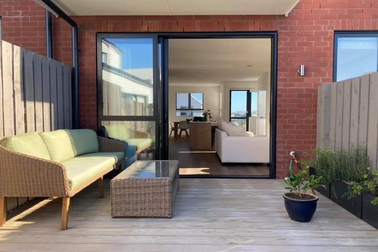 Photo of property in 9 Marsics Street, Glen Innes, Auckland, 1072