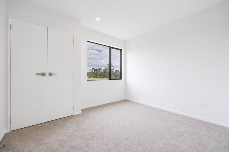Photo of property in 18 Zadar Street, Kumeu, 0810