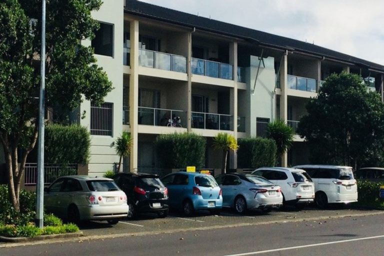 Photo of property in 90b Michael Jones Drive, Flat Bush, Auckland, 2019