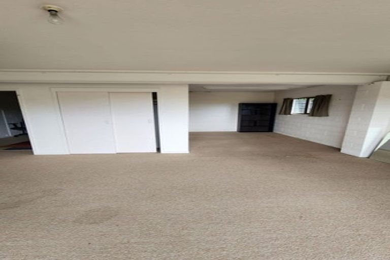 Photo of property in 19 Stapleford Crescent, Browns Bay, Auckland, 0630