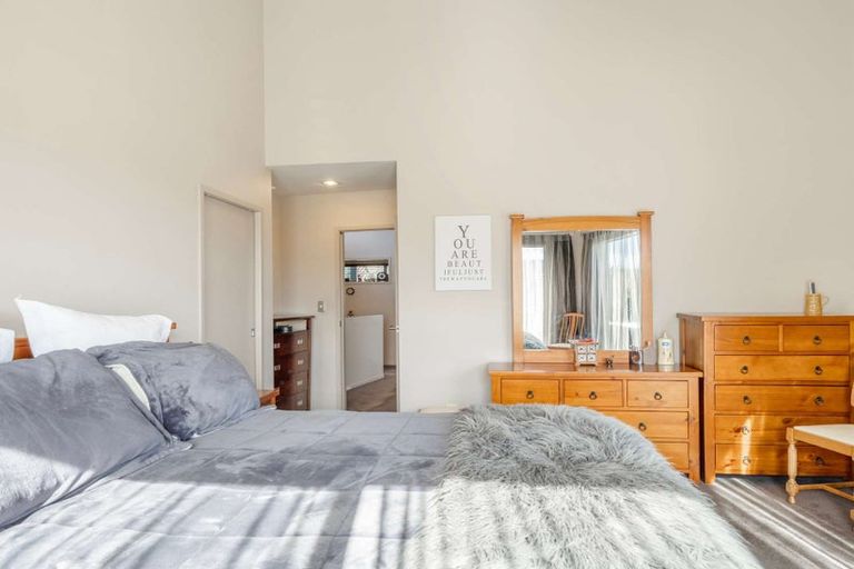 Photo of property in 2 Honeysuckle Lane, Ohauiti, Tauranga, 3112